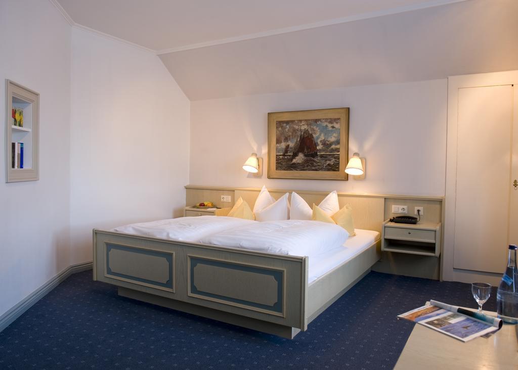 Hotel Friesenhof Wenningstedt-Braderup Pokoj fotografie